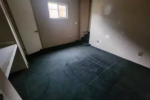 1337 NE Freemont Ave, Roseburg, OR 97470 - Photo 2