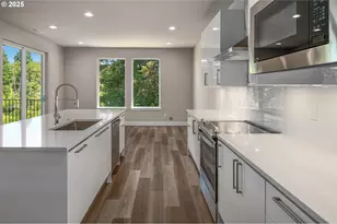 16832 SE Shimmering Leaf St, Happy Valley, OR 97086 - Photo 12