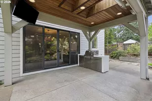 19302 Riverwood Ln, Lake Oswego, OR 97035 - Photo 38