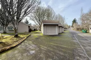 13775 SW Scholls Ferry Rd SW, Beaverton, OR 97008 - Photo 24