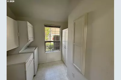 13775 SW Scholls Ferry Rd SW #11, Beaverton, OR 97008 - Photo 12