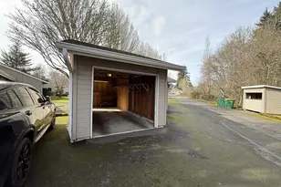 13775 SW Scholls Ferry Rd SW, Beaverton, OR 97008 - Photo 14