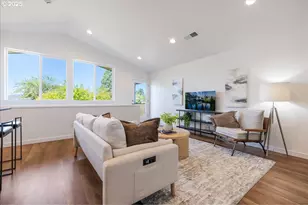 351 SE Shetterly Dr, Dallas, OR 97338 - Photo 10