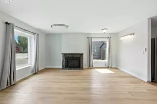 1611 NE 102nd Ave, Portland, OR 97220 - Photo 8