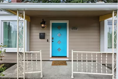 1611 NE 102nd Ave, Portland, OR 97220 - Photo 4