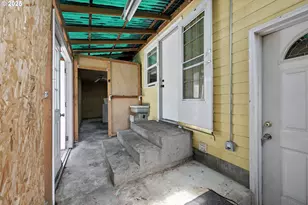 1611 NE 102nd Ave, Portland, OR 97220 - Photo 22