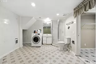 1611 NE 102nd Ave, Portland, OR 97220 - Photo 18