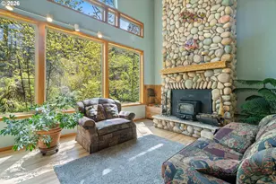 18055 Elk Meadows Ln, Tillamook, OR 97141 - Photo 10