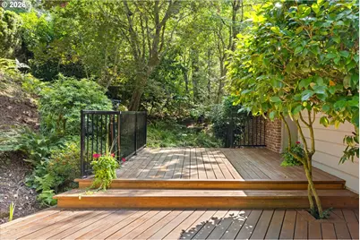 2885 SW 89th Ave, Portland, OR 97225 - Photo 2