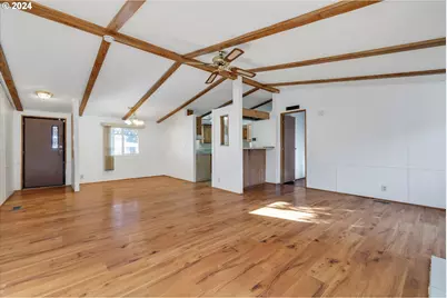 570 N 10th Ave #10, Cornelius, OR 97113 - Photo 10