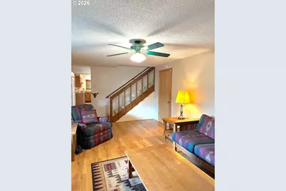 870 N Laurelhurst Dr, Eugene, OR 97402 - Photo 12