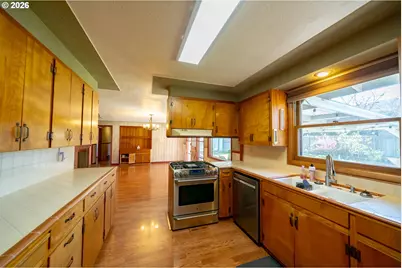 850 Empire St NW, Salem, OR 97304 - Photo 8