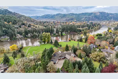 1081 Umpqua College Rd, Roseburg, OR 97470 - Photo 48