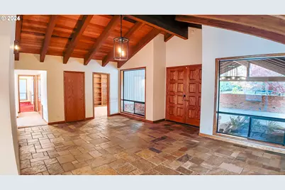 1081 Umpqua College Rd, Roseburg, OR 97470 - Photo 12