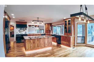 1081 Umpqua College Rd, Roseburg, OR 97470 - Photo 16