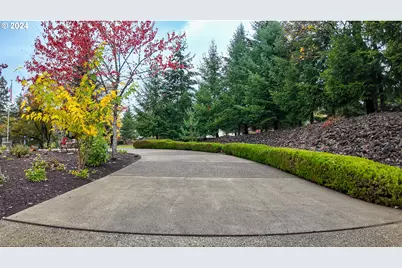 1081 Umpqua College Rd, Roseburg, OR 97470 - Photo 6