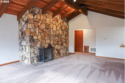 1081 Umpqua College Rd, Roseburg, OR 97470 - Photo 28