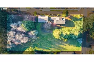 9270 SW Edgewood St, Portland, OR 97223 - Photo 8