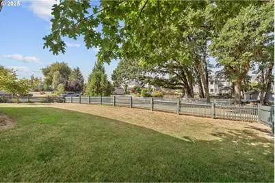 4225 Mission Ave NE, Saint Paul, OR 97137 - Photo 34