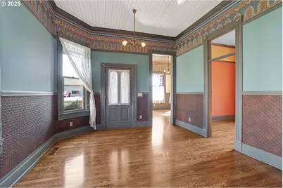 4225 Mission Ave NE, Saint Paul, OR 97137 - Photo 8