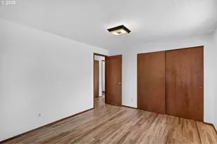 22517 SE Morrison St, Gresham, OR 97030 - Photo 20