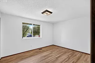 22517 SE Morrison St, Gresham, OR 97030 - Photo 18