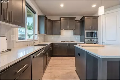 9149 N Hargrave St, Camas, WA 98607 - Photo 8