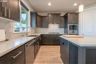 9149 N Hargrave St, Camas, WA 98607 - Photo 8