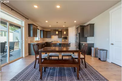 9149 N Hargrave St, Camas, WA 98607 - Photo 6