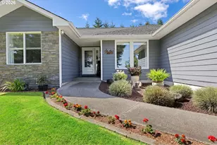 42224 Tiffany Ln, Astoria, OR 97103 - Photo 2