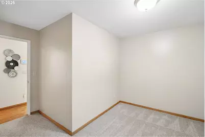 2465 Crestview Dr S, Salem, OR 97302 - Photo 12