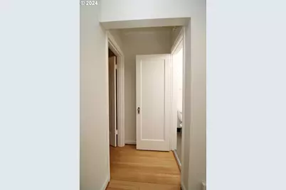 1805 NE 8th Ave, Portland, OR 97212 - Photo 4