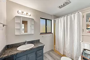 1005 Maple St, Myrtle Point, OR 97458 - Photo 24