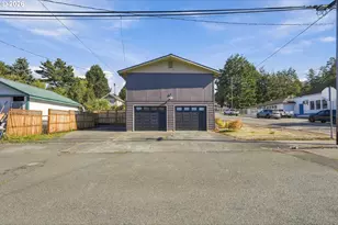 1005 Maple St, Myrtle Point, OR 97458 - Photo 38