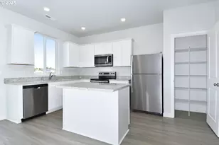 1342 NE 8th Ave, Battle Ground, WA 98604 - Photo 6