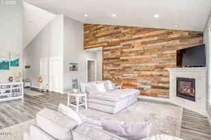 5792 NE Voyage Ave, Lincoln City, OR 97367 - Photo 14