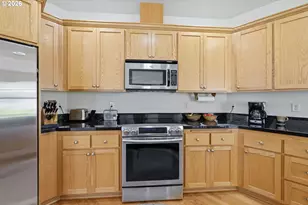 1249 S 41st Pl, Springfield, OR 97478 - Photo 12