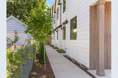 4264 SE 37th Ave #4, Portland, OR 97202 - Photo 2