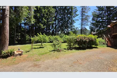 203 Burchard Dr, Scottsburg, OR 97473 - Photo 4