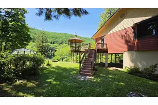 203 Burchard Dr, Scottsburg, OR 97473 - Photo 10