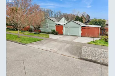 2609 Hemlock St, Longview, WA 98632 - Photo 4