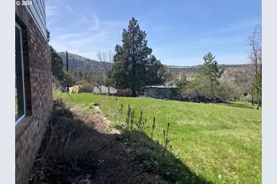 324 Edgewood Dr, Canyon City, OR 97820 - Photo 34