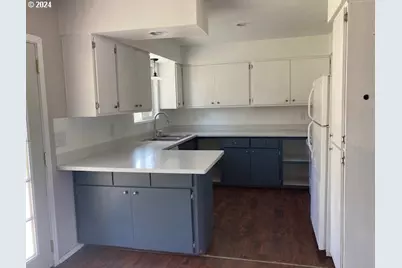 324 Edgewood Dr, Canyon City, OR 97820 - Photo 4