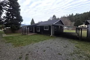 148 Montgomery Ave, Glendale, OR 97442 - Photo 2