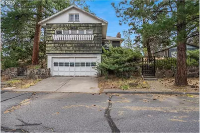 438 NE 9th St, Bend, OR 97701 - Photo 6