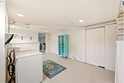 2711 SE 61st Ave, Portland, OR 97206 - Photo 18