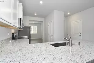 5909 NE 68th St, Vancouver, WA 98661 - Photo 8