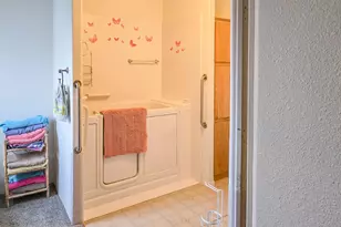 550 S State St, Sutherlin, OR 97479 - Photo 10