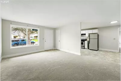 1079 SW 179th Ave, Beaverton, OR 97003 - Photo 8