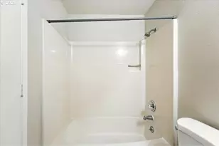 1079 SW 179th Ave, Beaverton, OR 97003 - Photo 16